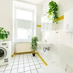 Appartement Modernes Fuer 5 Personen Mit Privatuearkplatz - Wlan Und Kaffeevollautomat Remscheid
