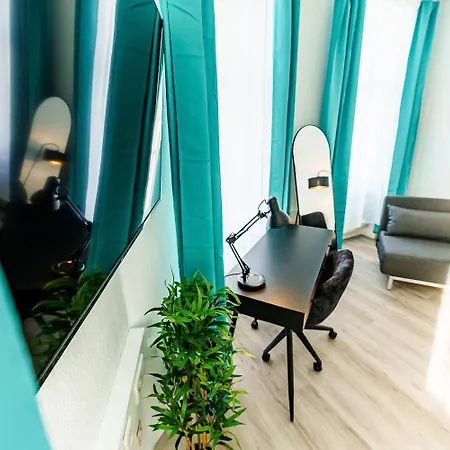 Modernes Fuer 5 Personen Mit Privatuearkplatz - Wlan Und Kaffeevollautomat Remscheid