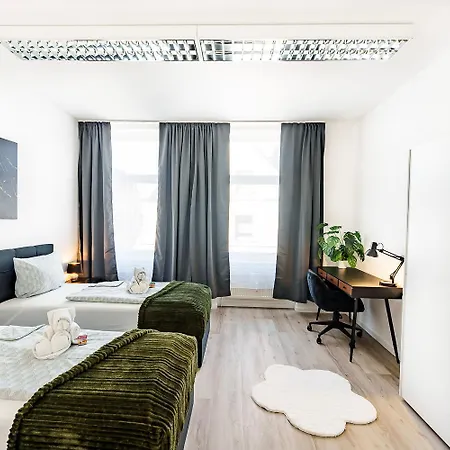 Lejlighed Modernes Fuer 5 Personen Mit Privatuearkplatz - Wlan Und Kaffeevollautomat