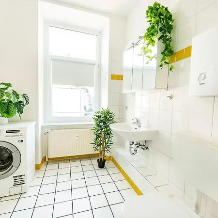 Lejlighed Modernes Fuer 5 Personen Mit Privatuearkplatz - Wlan Und Kaffeevollautomat Remscheid