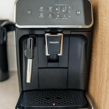 Modernes Fuer 5 Personen Mit Privatuearkplatz - Wlan Und Kaffeevollautomat * Remscheid