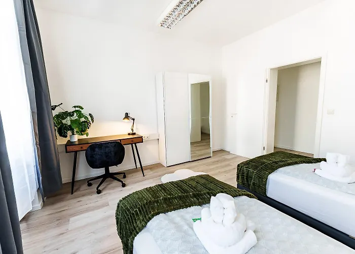 Appartement Modernes Fuer 5 Personen Mit Privatuearkplatz - Wlan Und Kaffeevollautomat