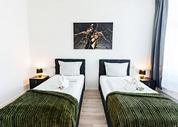 Appartement Modernes Fuer 5 Personen Mit Privatuearkplatz - Wlan Und Kaffeevollautomat *