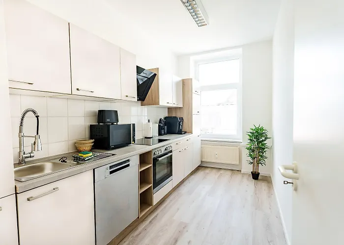 Appartement Modernes Fuer 5 Personen Mit Privatuearkplatz - Wlan Und Kaffeevollautomat Remscheid