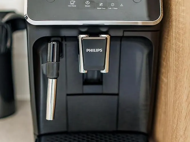 Modernes Fuer 5 Personen Mit Privatuearkplatz - Wlan Und Kaffeevollautomat * Remscheid